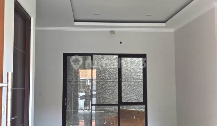 Good House Like New, North Facing, Negotiable Price in Kosambi, Take It Fast!