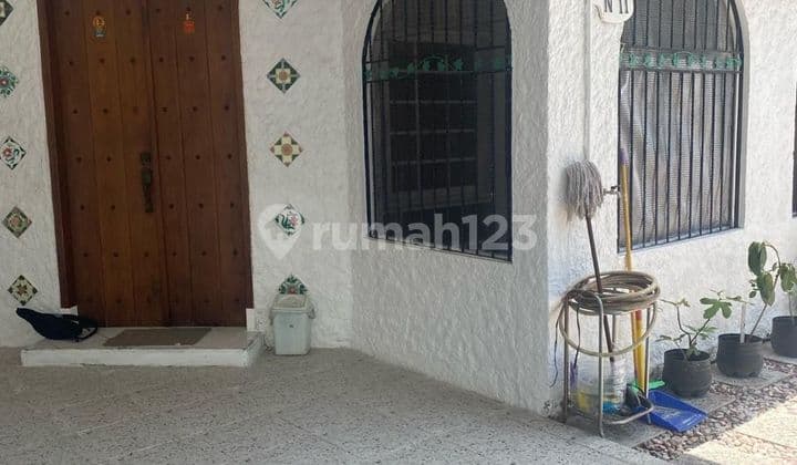 RUMAH STRATEGIS DEKAT MRT DI LEBAK BULUS JAKARTA SELATAN (NDA)