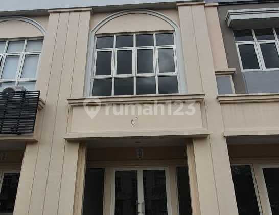 Savia shop house for sale in Nusa Loka BSD