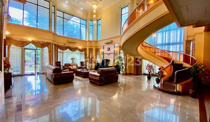 North Arjuna Luxury House Suitable For Office