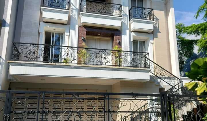 Dijual Rumah Mewah Intercon Kebon Jeruk