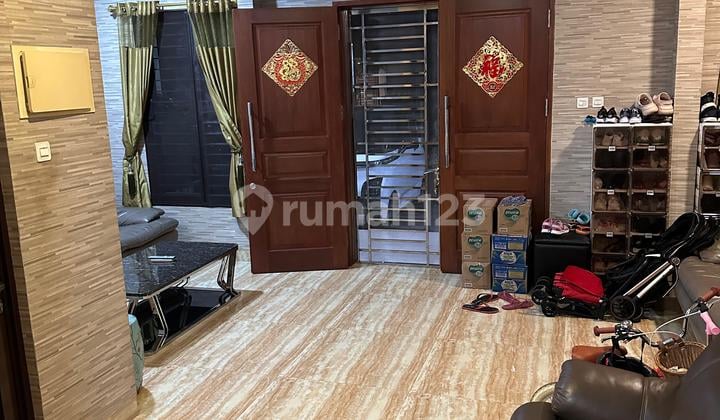 For Sale Casa Jardin 3-Story House Fully Renovated