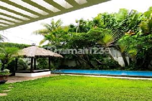 Looking for a Comfortable Home in South Jakarta?