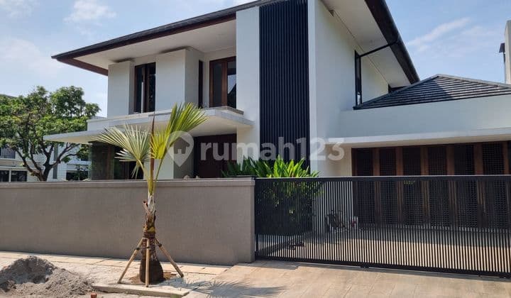 Nice Well-Maintained House Clean Environment Bintaro Sector 9