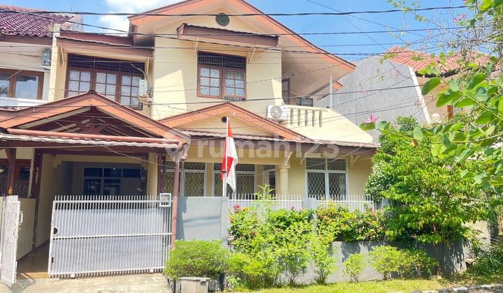Rumah Siap Huni 2 Lantai Lingkungan Nyaman Bintaro Sektor 9