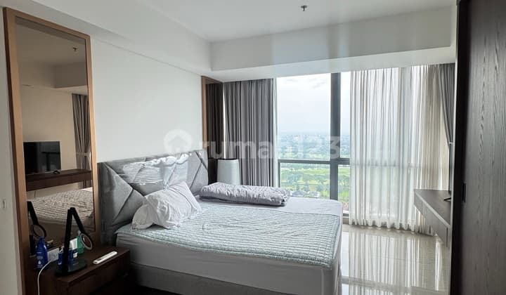 Apartemen Hillcrest 4Br Furnish View Golf di Lippo Karawaci 4 Kamar Tidur