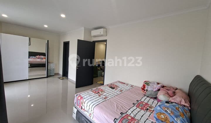 Rumah Siap Huni di Baroni Symphonia Summarecon Serpong Harga Nego