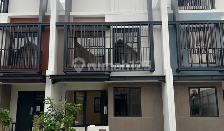 Rumah di Leonora Symphonia Gading Serpong Tangerang Banten