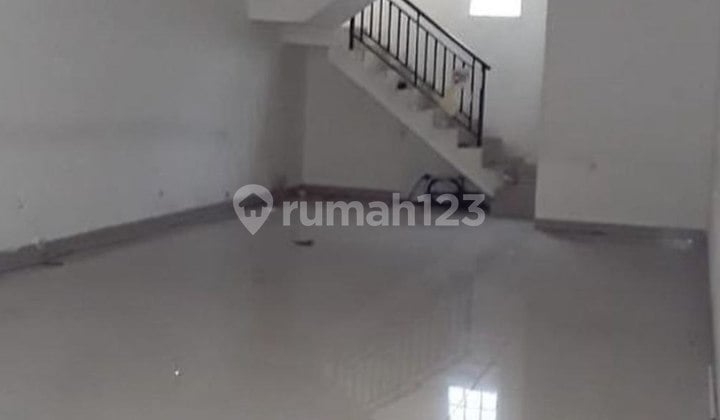 Ruko 3 Lantai Pinggir Jalan Siap Huni Area Buah Batu dkt Lodaya