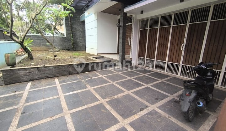 Rumah Luas 2 Lantai Di Komplek Batununggal dkt Buah Batu