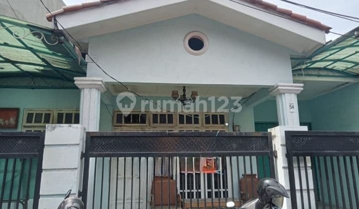 Rumah Murah di Tangerang Komplek P & K Cipondoh Akses Mudah.