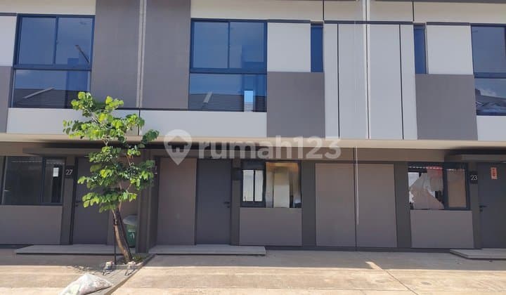 Dijual Cepat Rumah 2 Lantai di Park Serpong Dekat BSD Gading Serpong