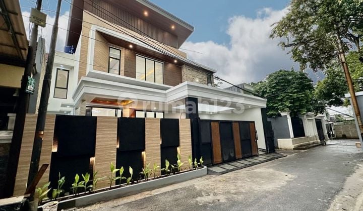 Rumah Baru Dalam Komplek Ada Poll Area Kebayoran Baru Jakarta Selatan