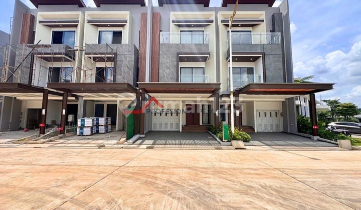 Rumah Baru 3 Lantai Dalam Komplek Dekat Akses Dekat Toll Bintaro