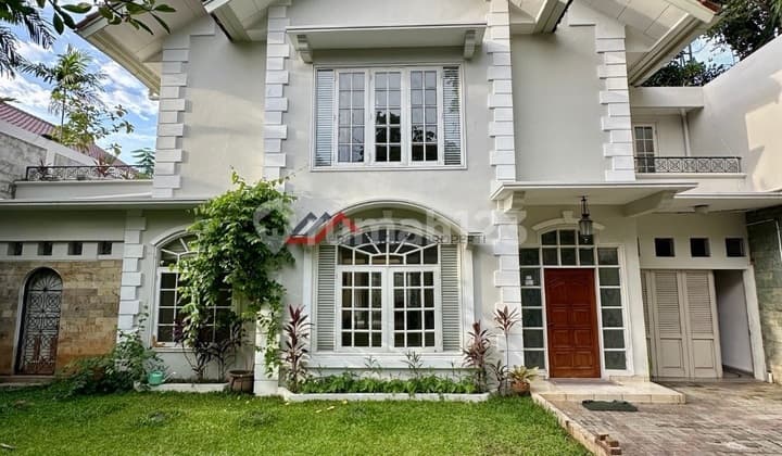 Rumah Siap Huni Modern Classic Dalam Komplek Dekat Simatupang