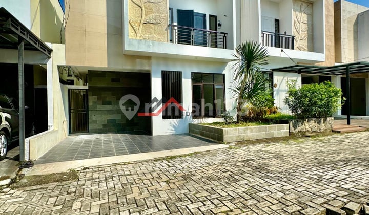 Rumah Minimalis Dalam Townhouse Sisa 3 Unit