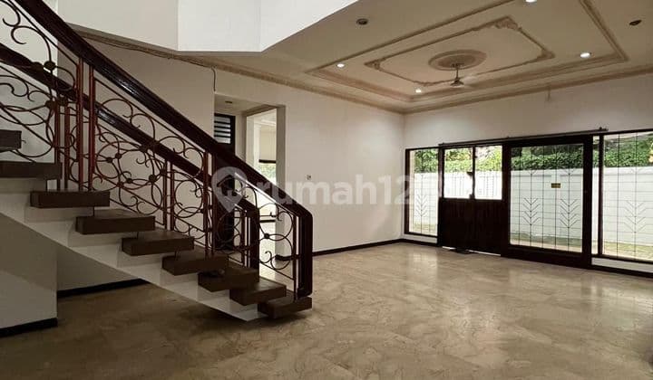 2-Storey Ready-to-Occupy House Near MRT Cipete