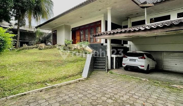 Rumah lama hitung tanah turun harga di Jl Bangka Jakarta selatan