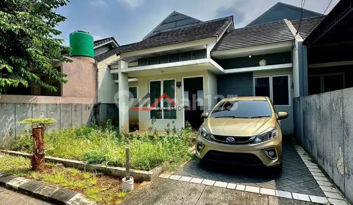 Rumah Dalam komplek nyaman dan tenang