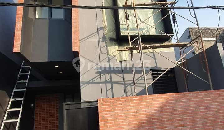 Rumah Dijual Baru Selesai Dibangun Bebas Banjir di Jatibening Dekat dengan Tol dan LRT (Hw)
