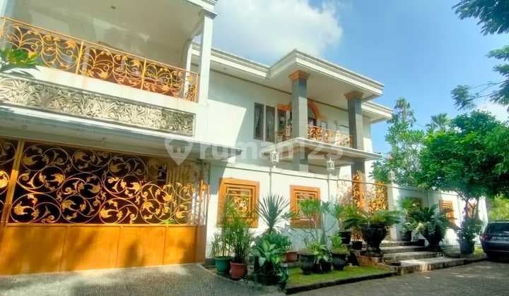 Rumah Mewah di Villa Gunung Lestari