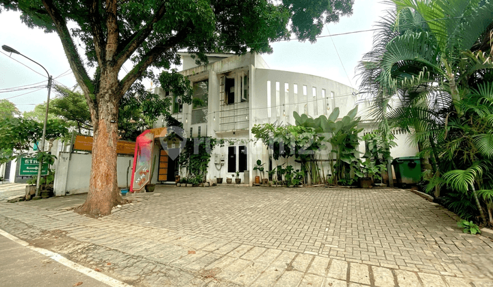 Rumah Sewa Strategis Cocom untuk Coffe Shop dan Office di Senayan Bintaro