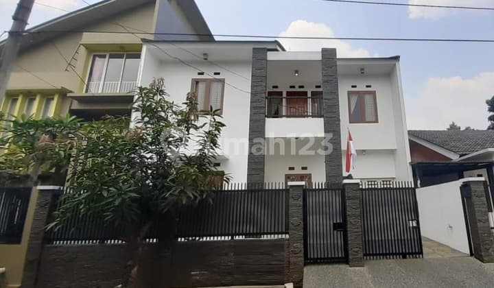 Rumah Bagus Minimalis Siap Huni di Graha Bintaro