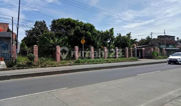 Strategic land, ready to build, highly suitable for commercial/residential/warehouse buildings, located along Parung Main Road, Bogor.