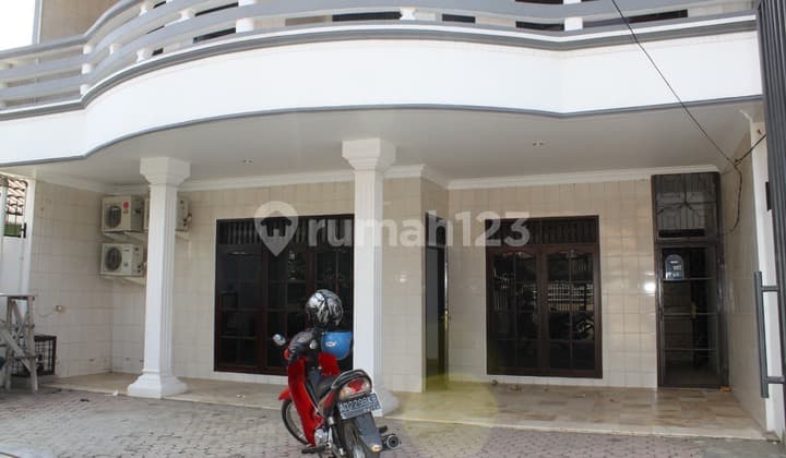 Warakas House 190M2 Good Location, 2 Floors, Strategic, 8-Room Boarding House, Code Rs