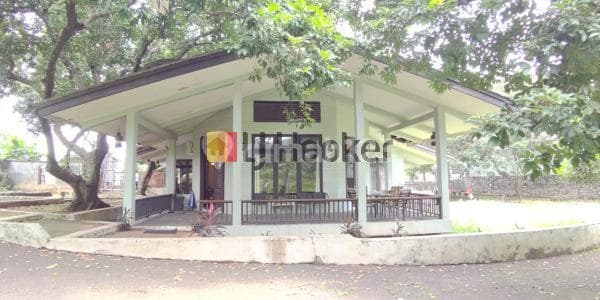 Rumah Asri Halaman Luas di Moh Kahfi Jagakarsa Jakarta Selatan
