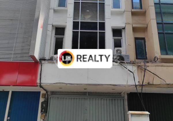 3-Story Shop House on Boulevard Barat Raya, Kelapa Gading
