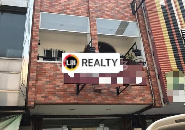 Ruko 3 Lantai Di Jalan Boulevard Raya Area Kelapa Gading