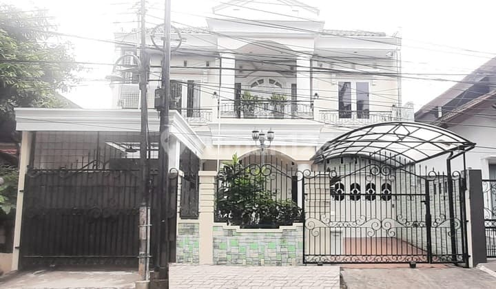 Rumah Bagus 3Lantai Diarea Bintaro Jaya Sektor 3, Akses Gate Tol