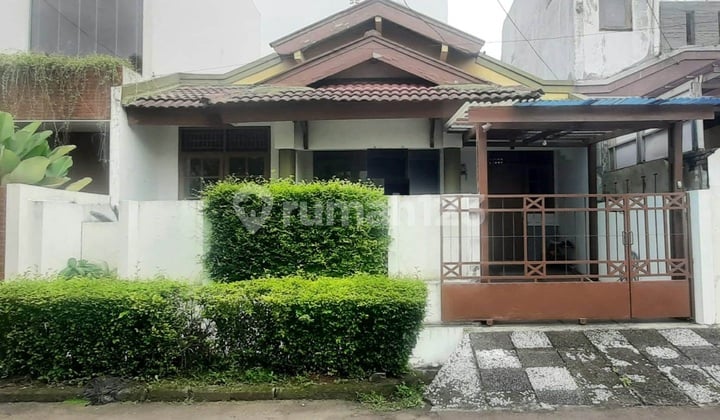 Rumah Standar Area Premium Jl Kasuari Bintaro Jaya Sektor 9