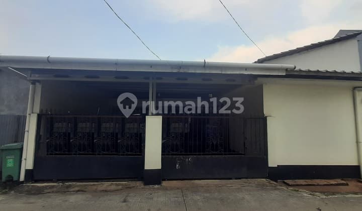 Rumah Luas Asri Di Komp Depkes Cipayung Ciputat, Dekat Gate Tol
