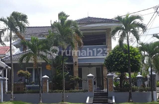 Rumah Bagus Diarea Bintaro Jaya Sektor 9, Dekat 2 Akses Toll