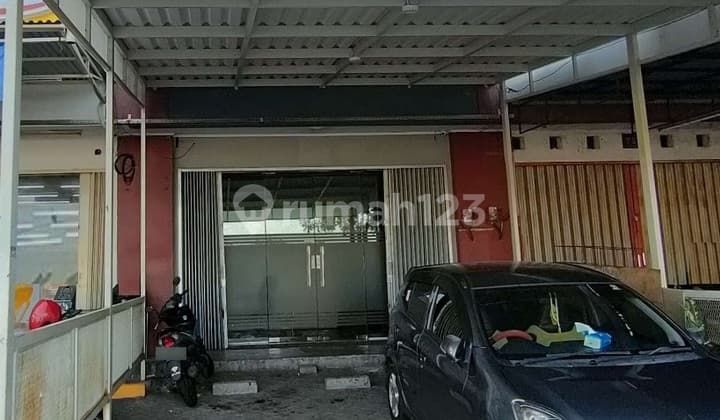2-Story Shophouse Ready to Live In Furnished in Larangan Area Near JORR Toll Gate