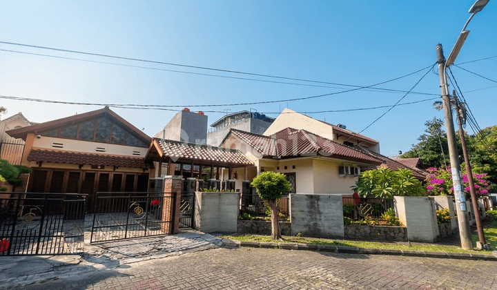 Rumah Luas(568M) Furnished Area Griya Loka Sektor 1 BSD