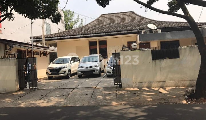 Rumah Luas Area Pasar Minggu Dekat Gate Tol TB Simatupang