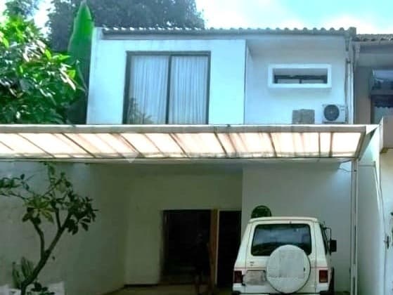 Rumah Cluster Diarea Puri Flamboyan Rempoa, Nempel Bintaro Jaya