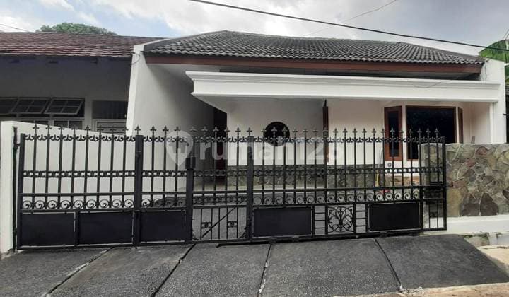 Newly Renovated House in Strategic Location Bintaro Jaya Sector 2