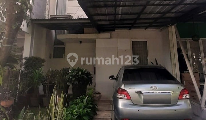 Rumah Bagus Diarea Cluster Urbana Place Jl Merpati Raya Ciputat