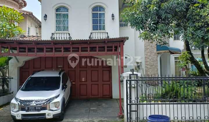Rumah di Lippo Village Utara
