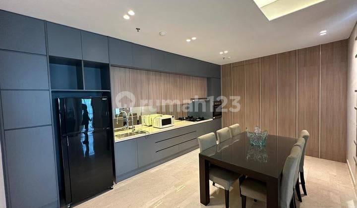 Apartemen 3 Kamar Tidur Furnished Renovasi
