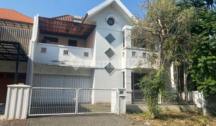 Rumah Pakuwon Indah Vbi