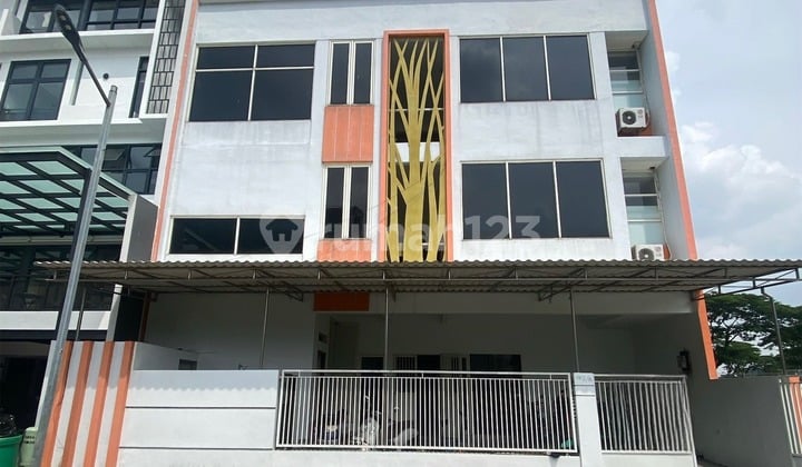 Jual Rumah Kost Aktif 3 Lantai di Lakarsantri, Surabaya. Jual Rumah Kost Aktif 3 Lantai di Lakarsantri, Surabaya.