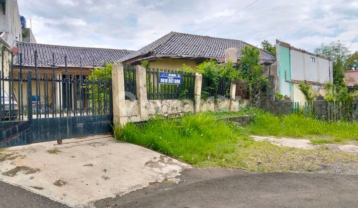 Rumah Murah di Pesanggrahan Jakarta Selatan Dekat ke Taman dan Tanah Luas