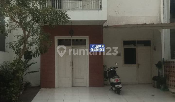 Dijual Rumah Strategis Bintaro Dekat Sekolah Alam dan Penabur Bintaro