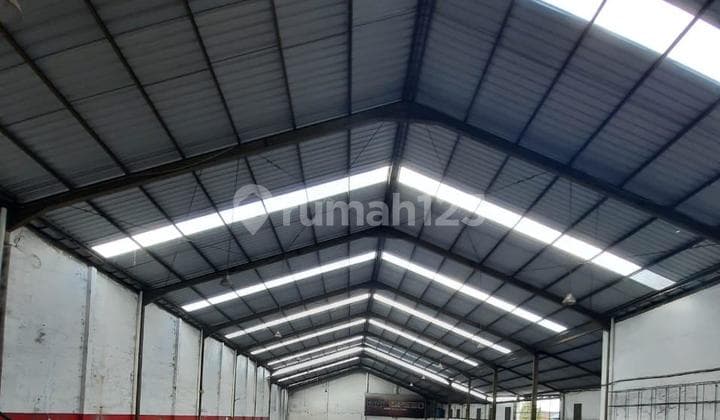 Gidang Strategis Mangku Jalan Condong Catur Disewakan