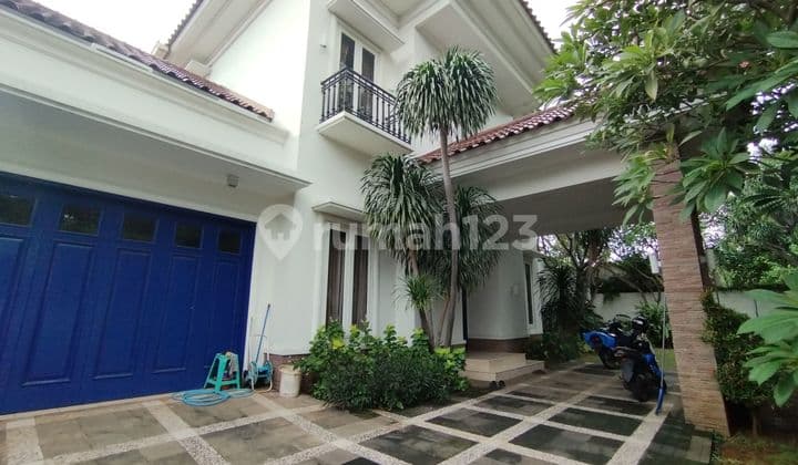 Nice House, Ready to Live In, in West Cilandak, Near French School Cipete, Near Cipete LRT Station, Master Bedroom on the Ground Floor, There Are 2 Bedrooms on the Ground Floor.